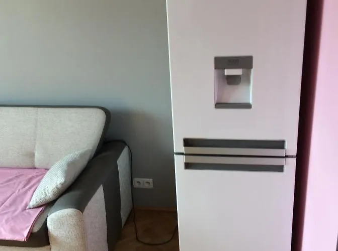 Next Metro (adults Only) * وارسو